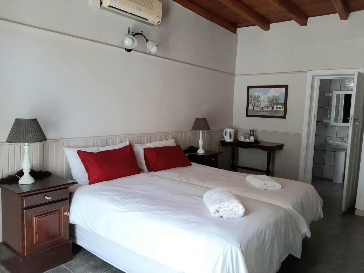 De Graaff Manor Hotel Екстериор снимка