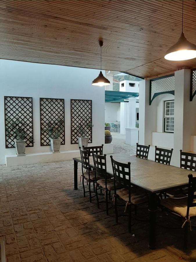 De Graaff Manor Hotel Екстериор снимка